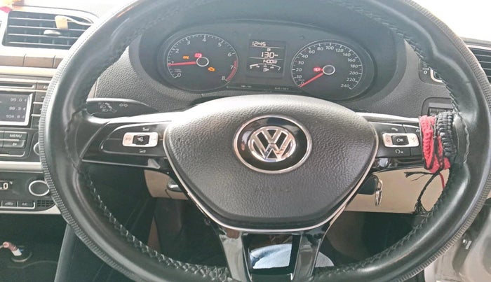 2015 Volkswagen Polo HIGHLINE1.2L, Petrol, Manual, 74,960 km, interior