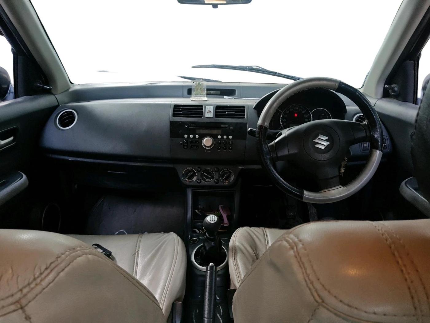2011 Maruti Swift Dzire VXI, Petrol, Manual, 84,202 km, interior