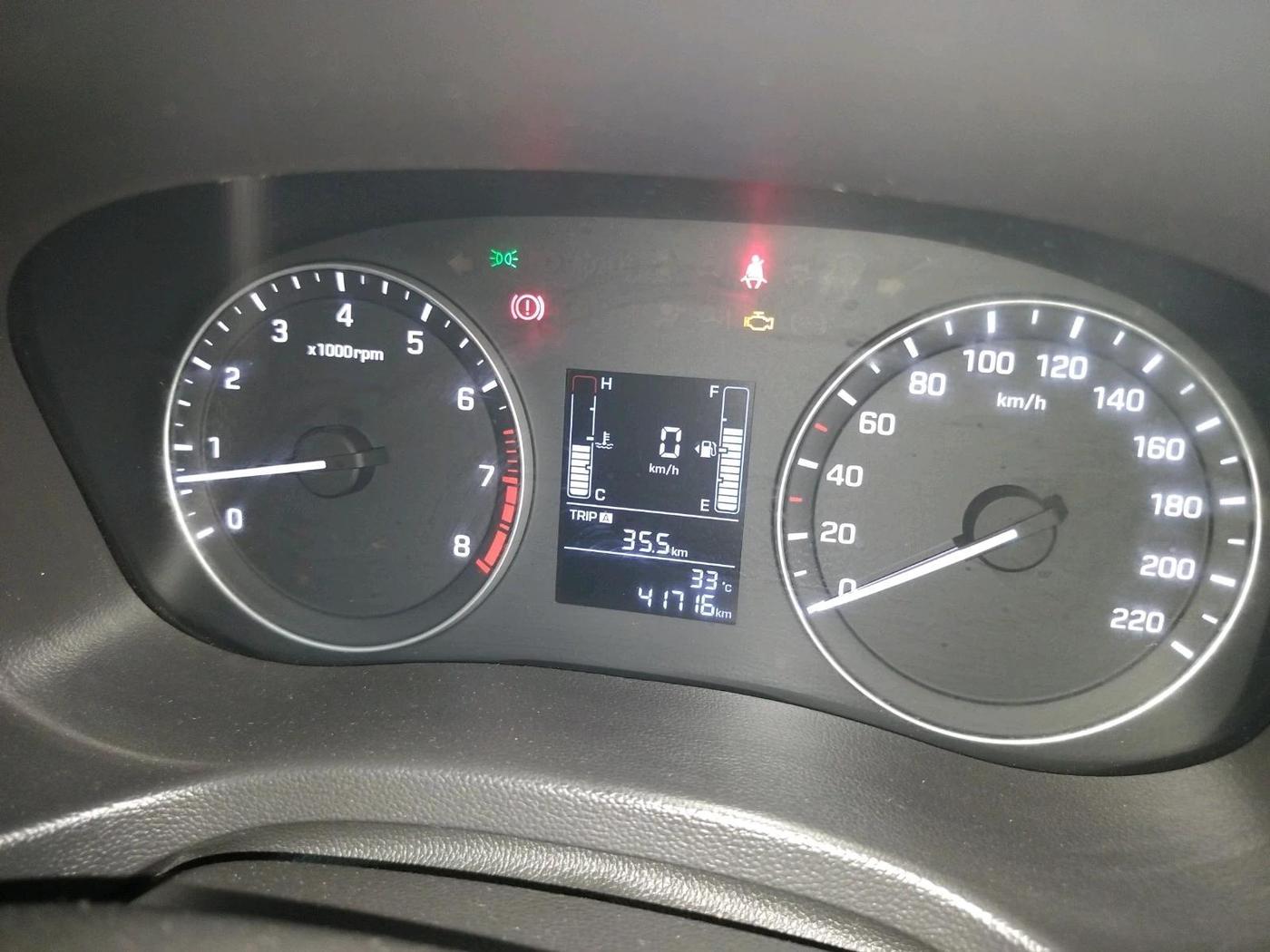 2017 Hyundai Creta E PLUS 1.6 PETROL, CNG, Manual, 41,716 km, interior