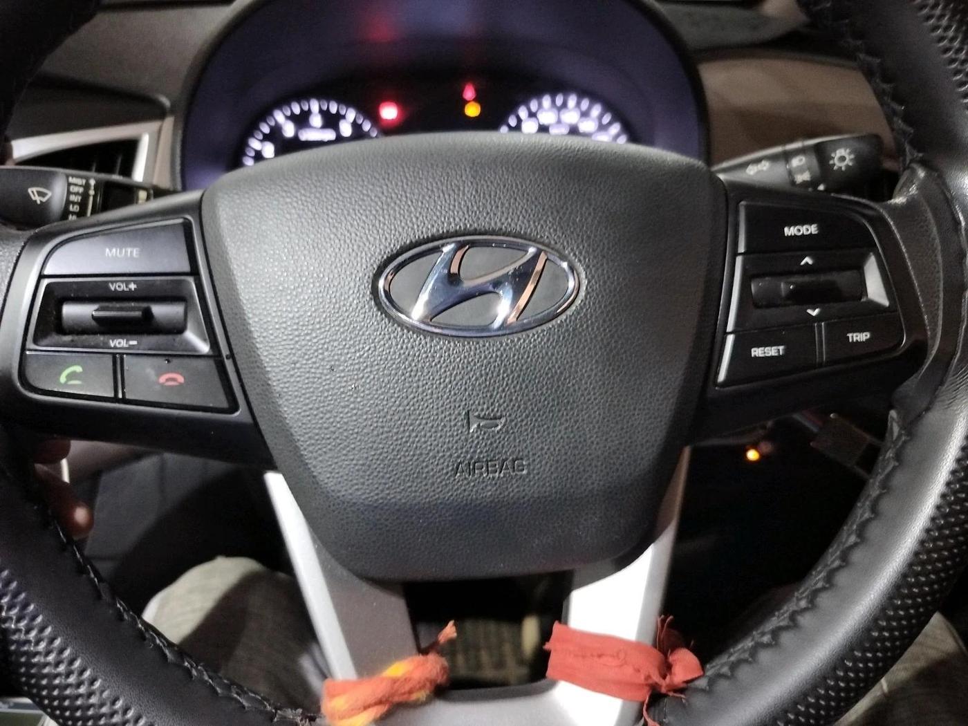2017 Hyundai Creta E PLUS 1.6 PETROL, CNG, Manual, 41,716 km, interior