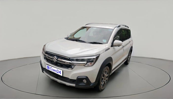 2024 Maruti XL6 ALPHA PLUS MT, Petrol, Manual, 11,870 km, exterior