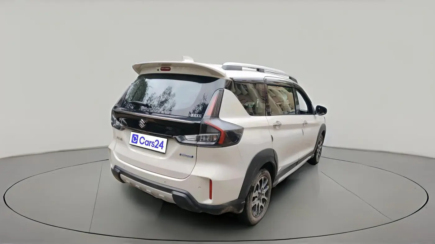 2024 Maruti XL6 ALPHA PLUS MT, Petrol, Manual, 11,870 km, exterior