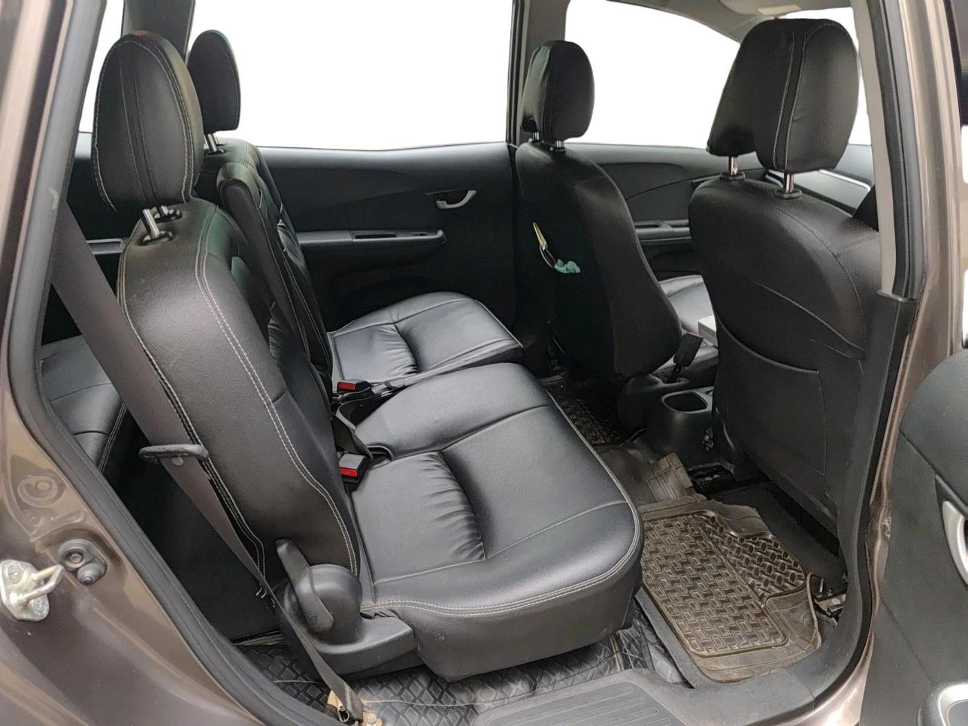 2017 Honda BR-V 1.5L I-VTEC V, Petrol, Manual, 98,683 km, interior