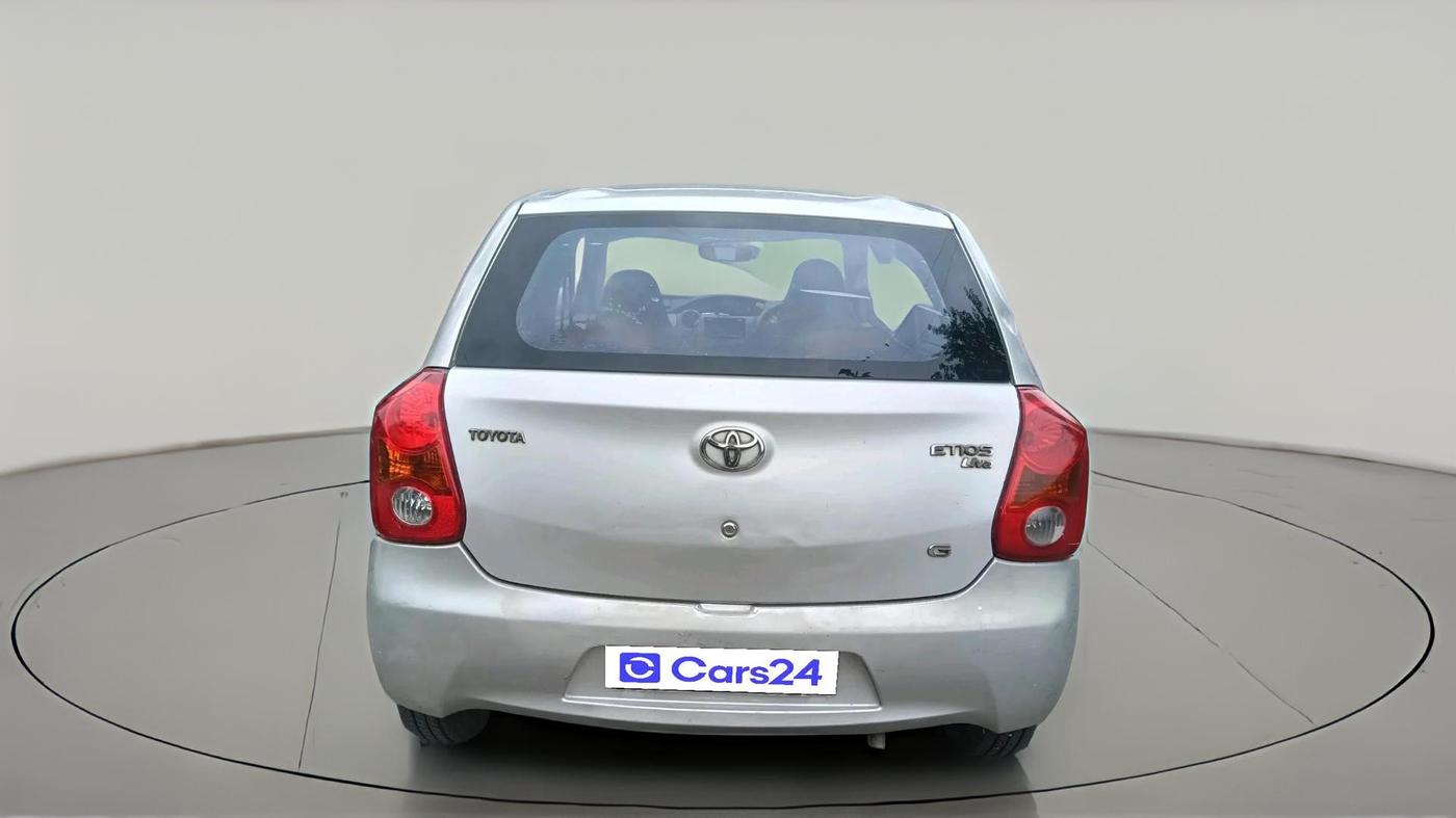 2011 Toyota Etios Liva G, Petrol, Manual, 1,10,631 km, exterior