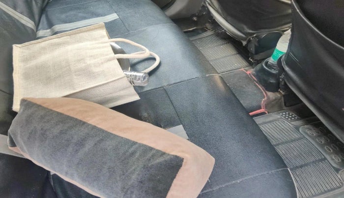 2011 Toyota Etios G, Petrol, Manual, 1,84,035 km, interior