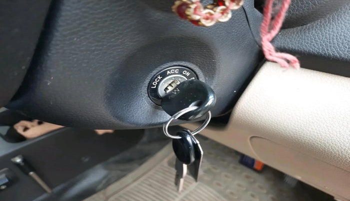 2011 Hyundai Eon D-LITE, Petrol, Manual, 1,43,284 km, interior