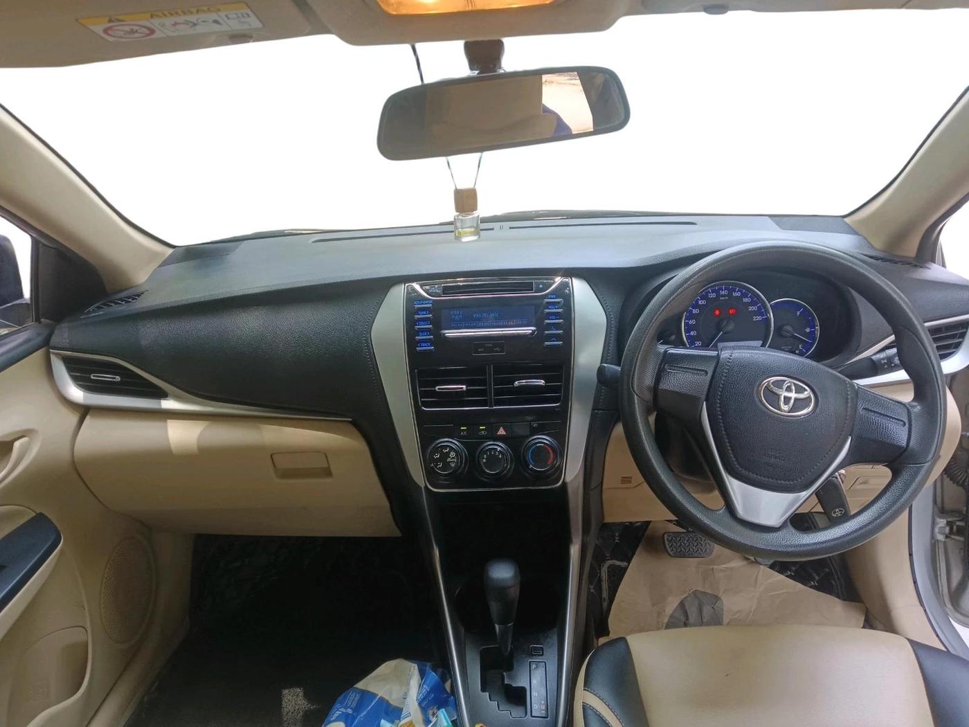 2018 Toyota YARIS J CVT, Petrol, Automatic, 42,629 km, interior
