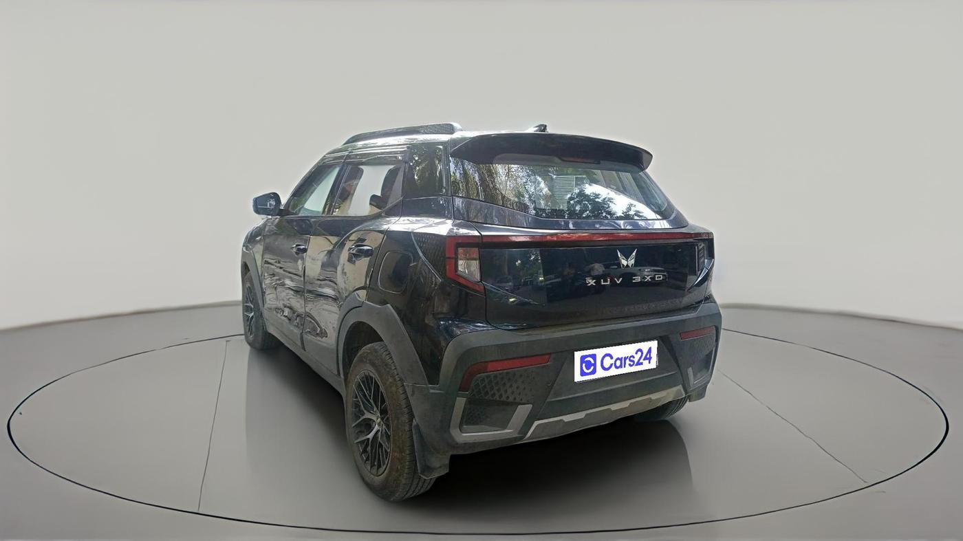 2025 Mahindra XUV 3XO MX2 Pro 1.2 L TCMPFI AT, Petrol, Automatic, 9,128 km, exterior
