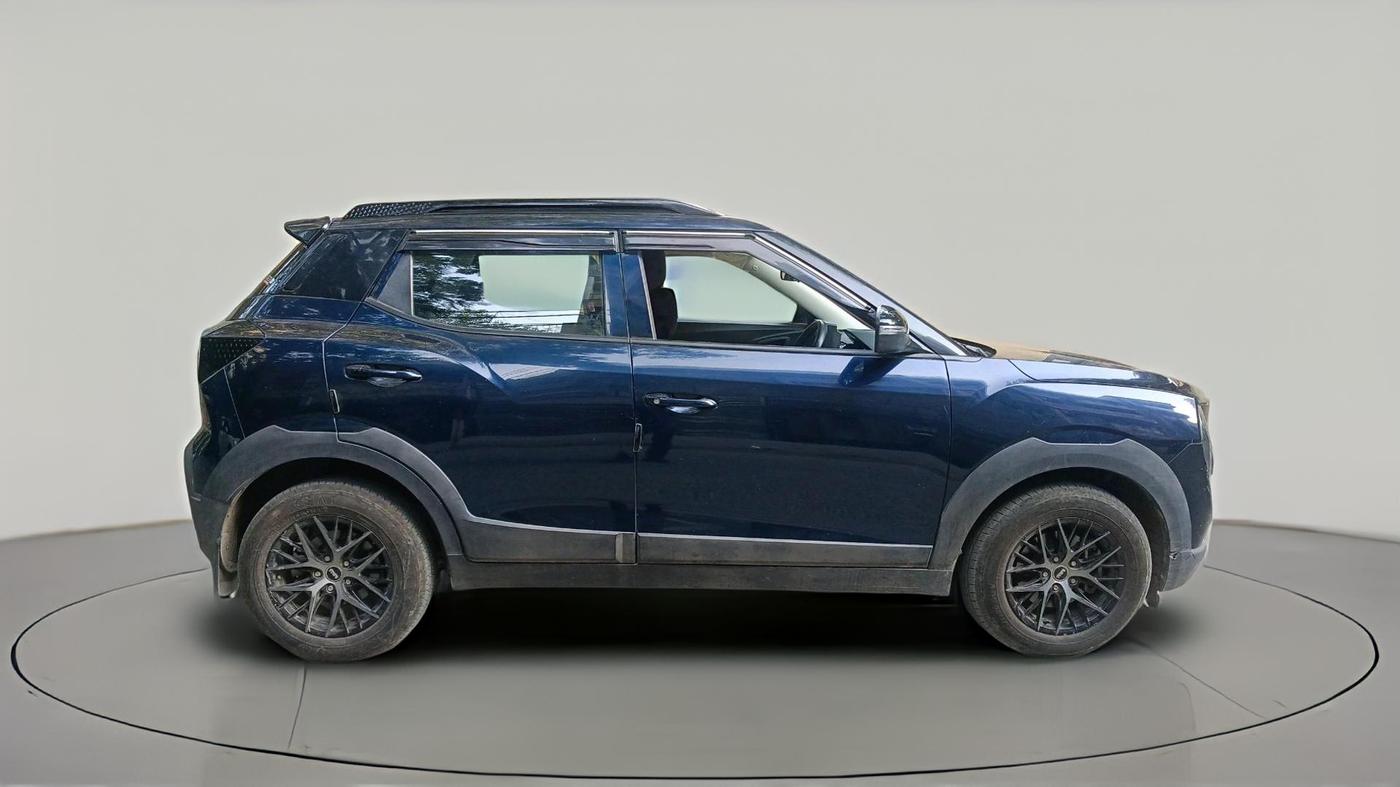 2025 Mahindra XUV 3XO MX2 Pro 1.2 L TCMPFI AT, Petrol, Automatic, 9,128 km, exterior