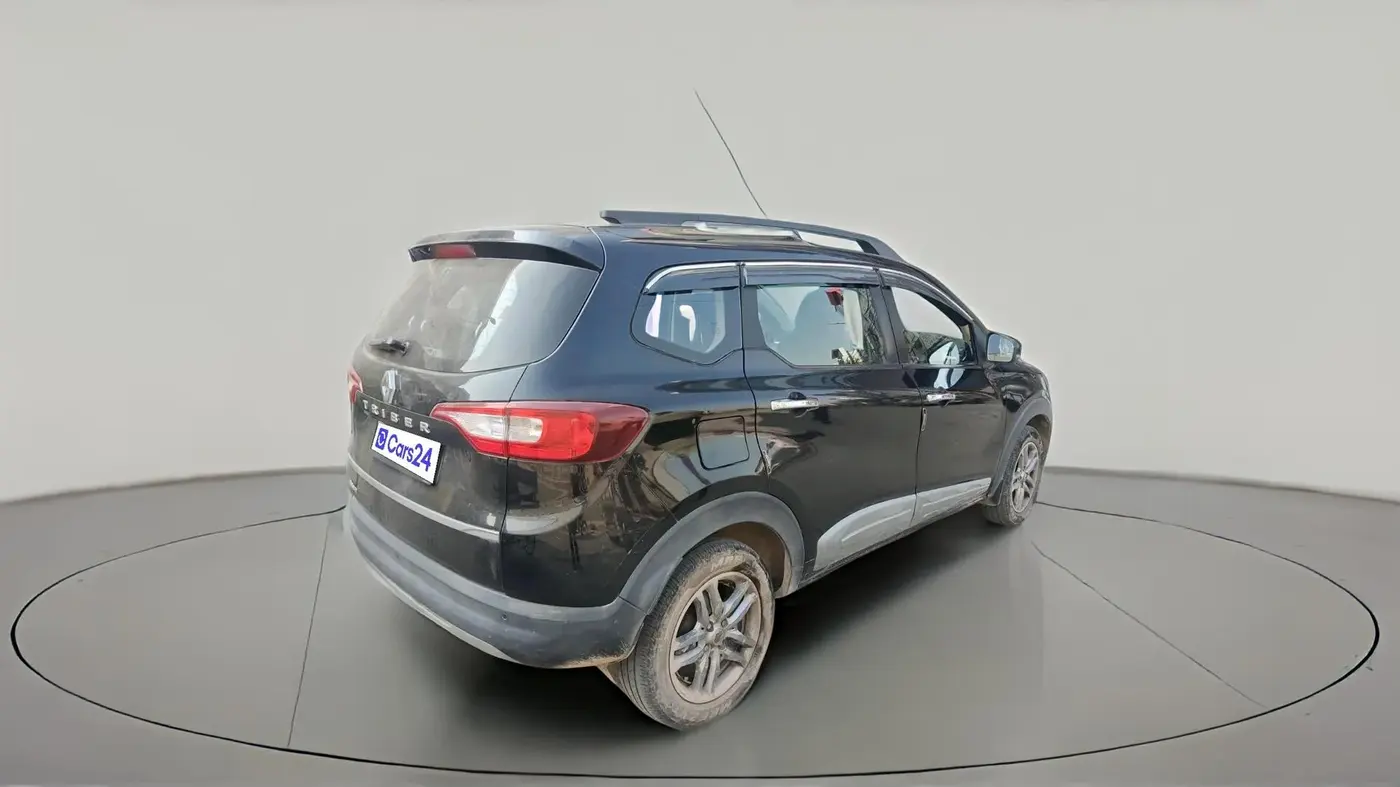 2023 Renault TRIBER RXZ, CNG, Manual, 61,154 km, exterior