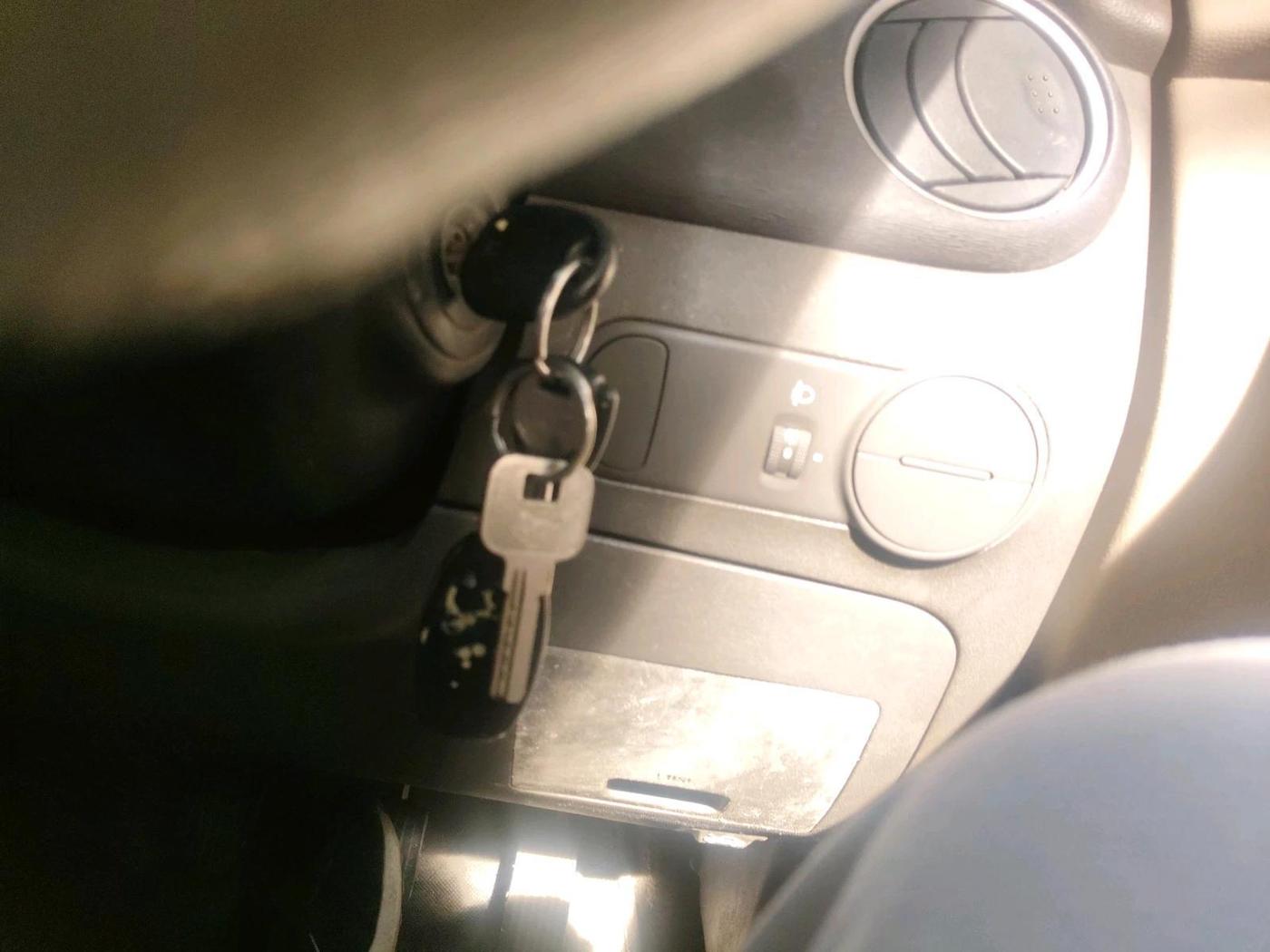 2012 Hyundai i10 ERA 1.1, Petrol, Manual, 38,849 km, interior