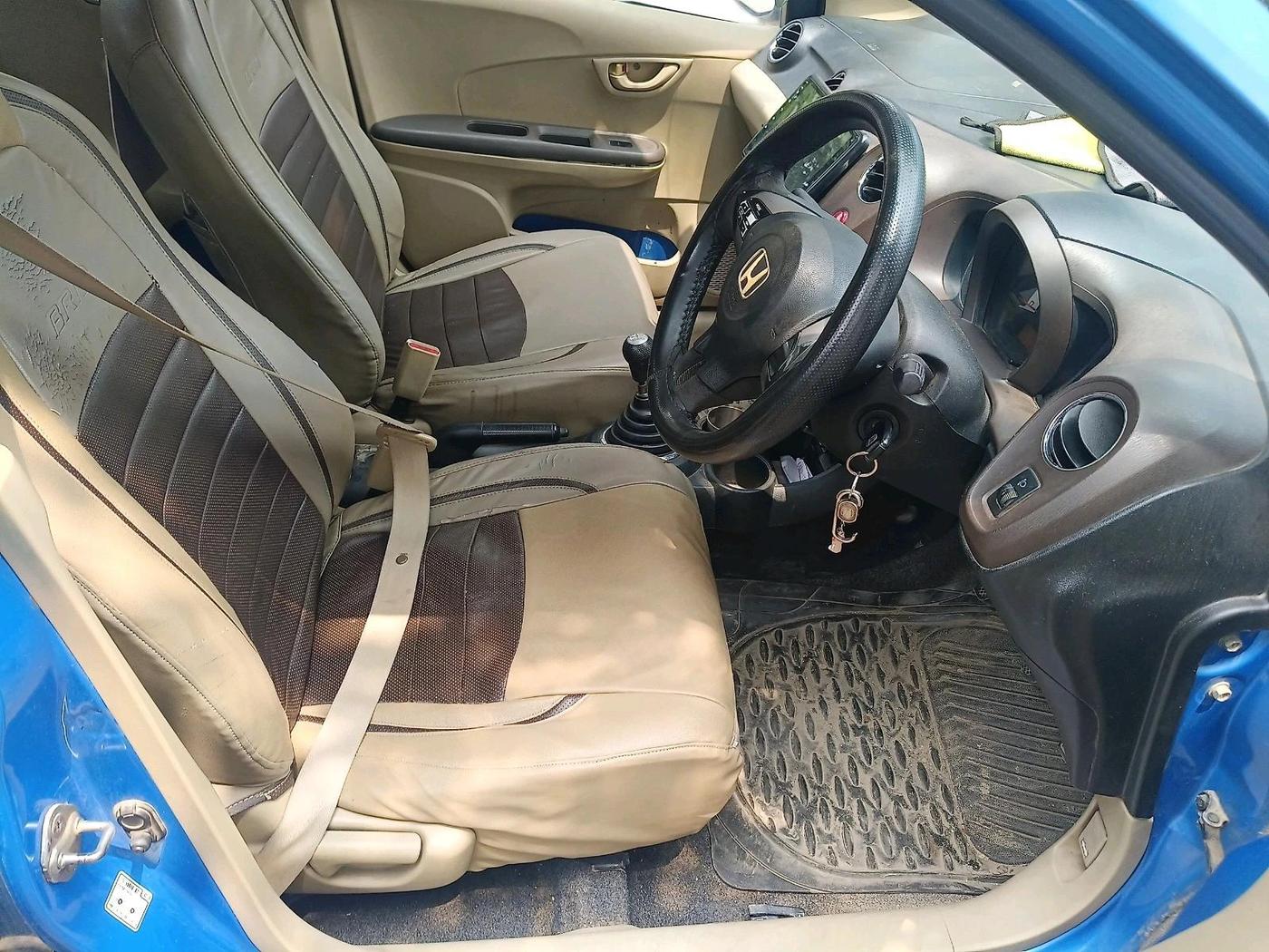 2012 Honda Brio S(O) MT, CNG, Manual, 79,054 km, interior