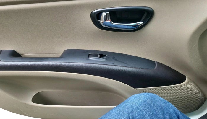 2012 Hyundai i10 MAGNA 1.1, Petrol, Manual, 26,664 km, interior