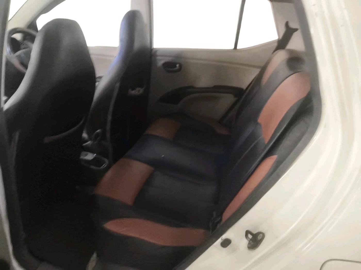 2012 Hyundai i10 MAGNA 1.1, Petrol, Manual, 55,422 km, interior