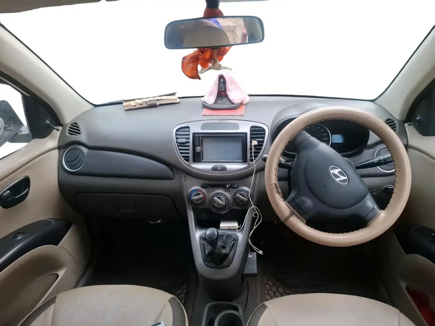 2015 Hyundai i10 MAGNA 1.1, CNG, Manual, 77,204 km, interior