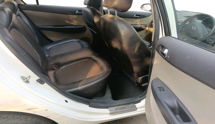 2013 Hyundai i20 MAGNA 1.2, Petrol, Manual, 42,356 km, interior