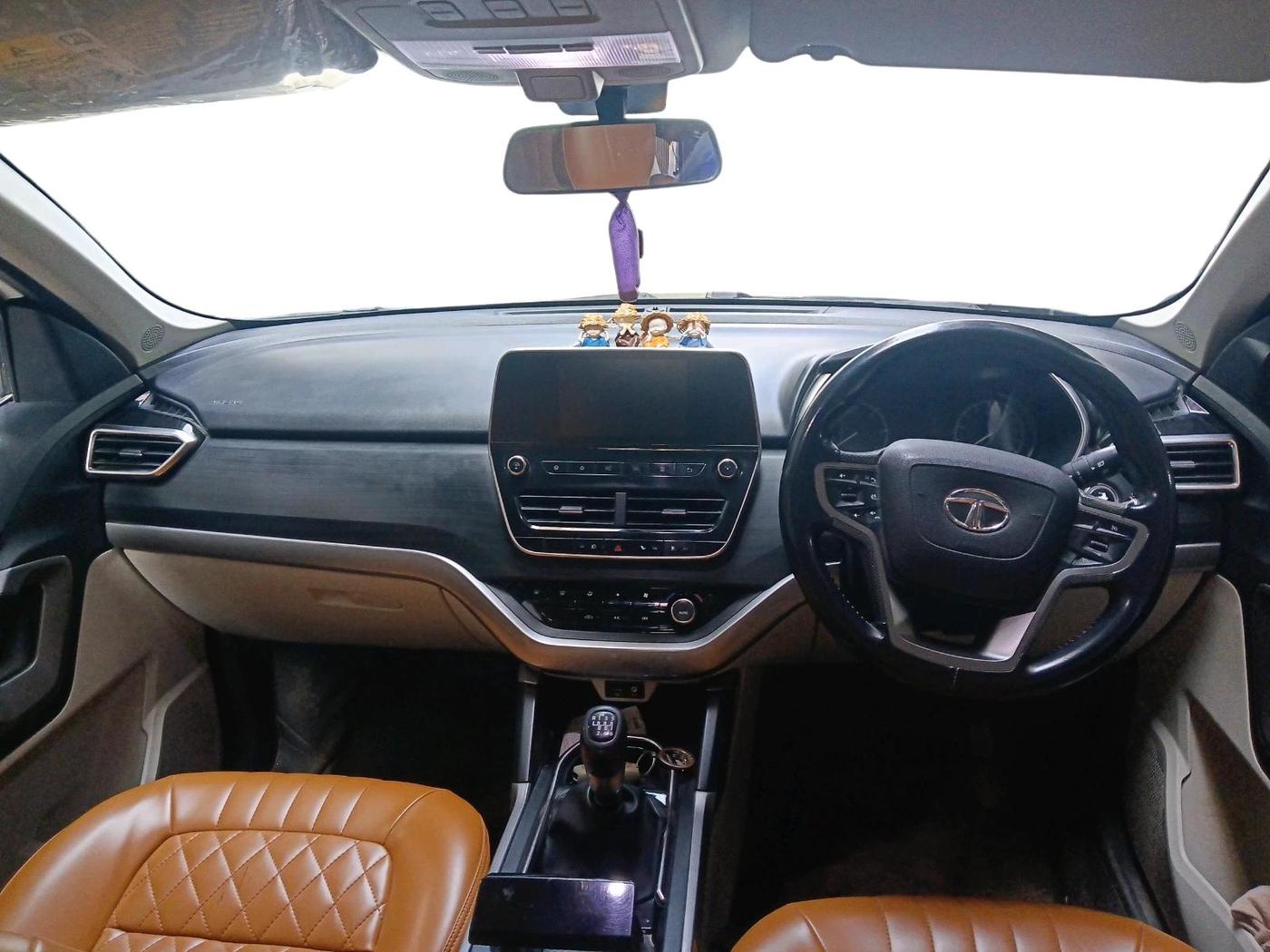 2021 Tata Safari XT PLUS, Diesel, Manual, 87,557 km, interior