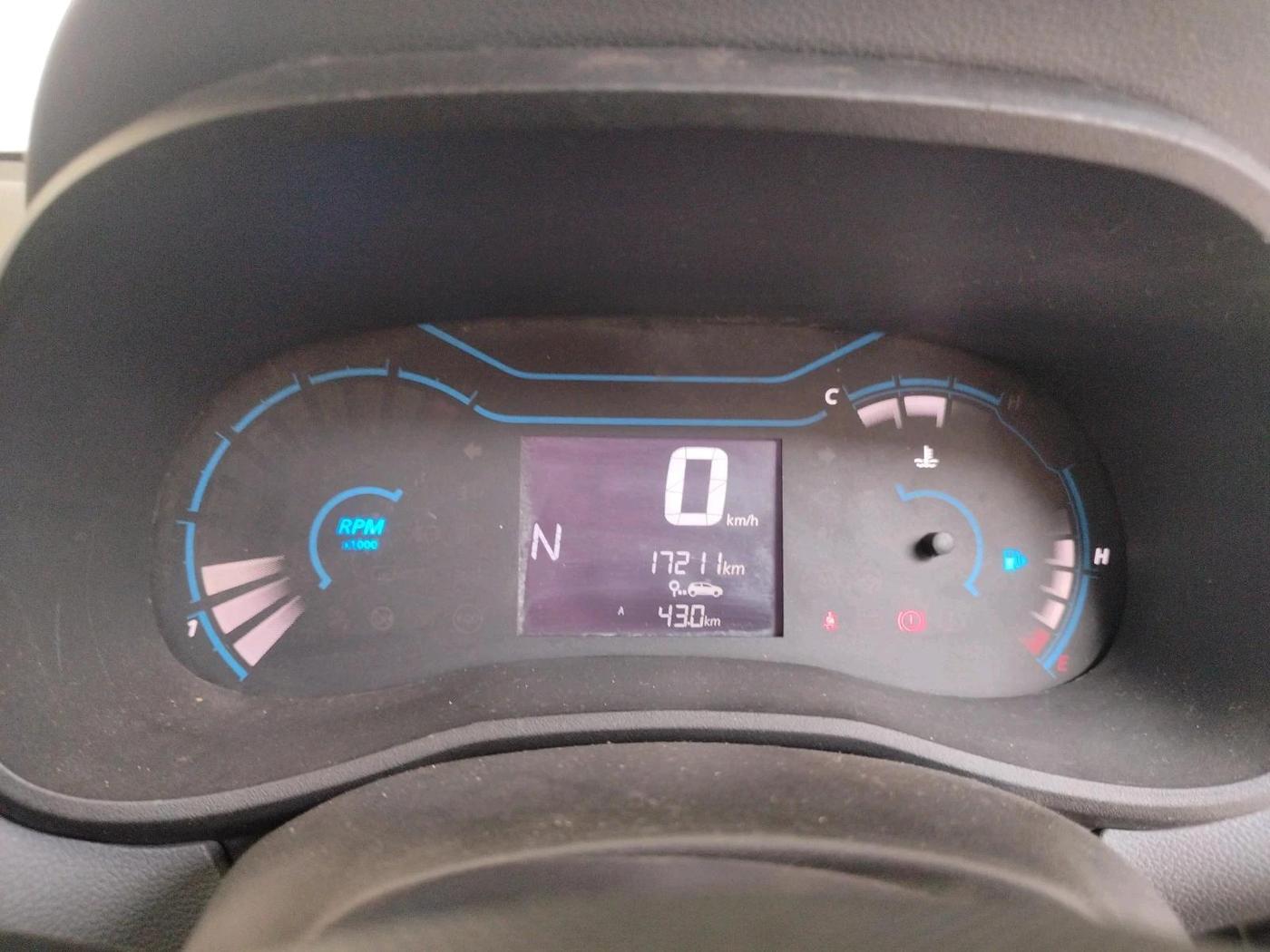 2021 Renault Kwid RXT 1.0 AMT (O), Petrol, Automatic, 17,211 km, interior