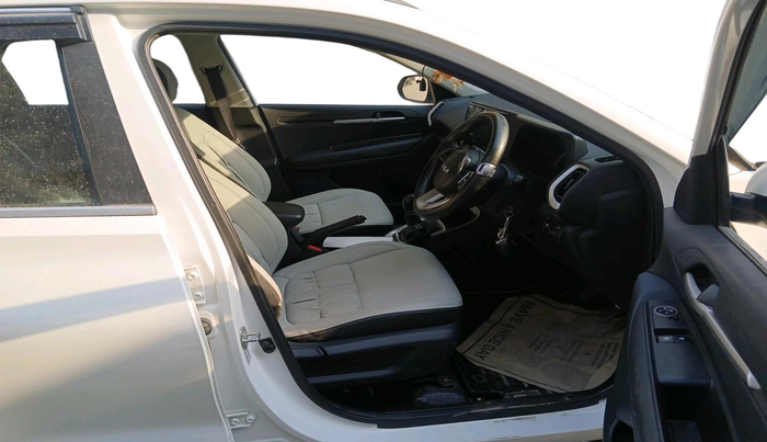 2024 KIA SONET HTE (O) 1.2 Petrol MT, Petrol, Manual, 18,954 km, interior