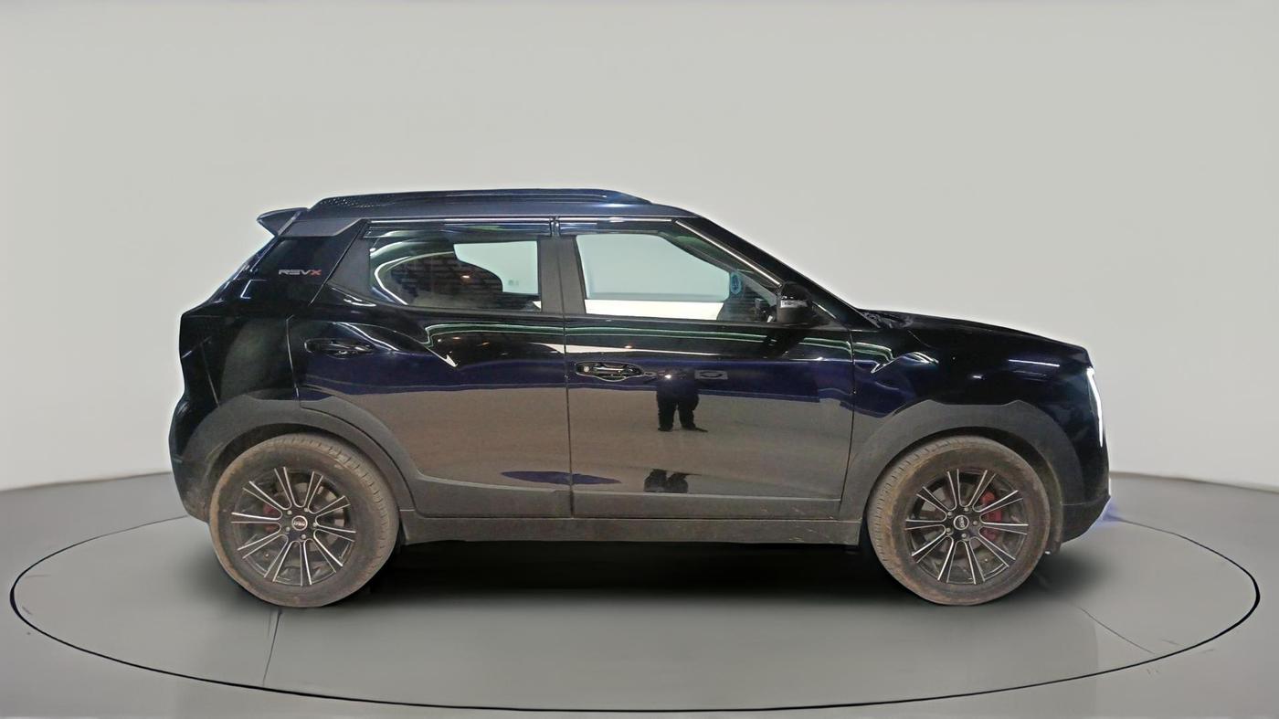 2025 Mahindra XUV 3XO REVX A 1.2 Petrol AT, Petrol, Automatic, 3,485 km, exterior
