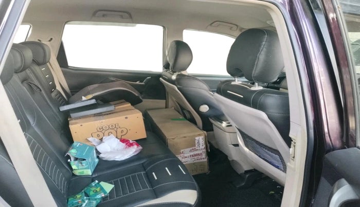 2018 Mahindra XUV500 W6, Diesel, Manual, 87,900 km, interior