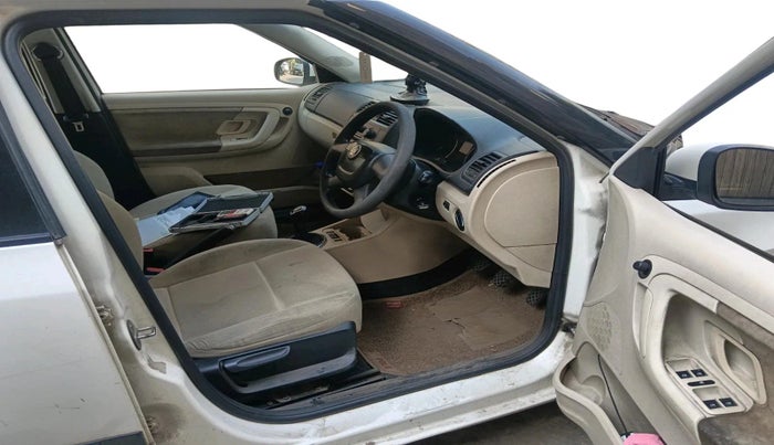 2011 Skoda Fabia ACTIVE 1.2 MPI, Petrol, Manual, 54,912 km, interior