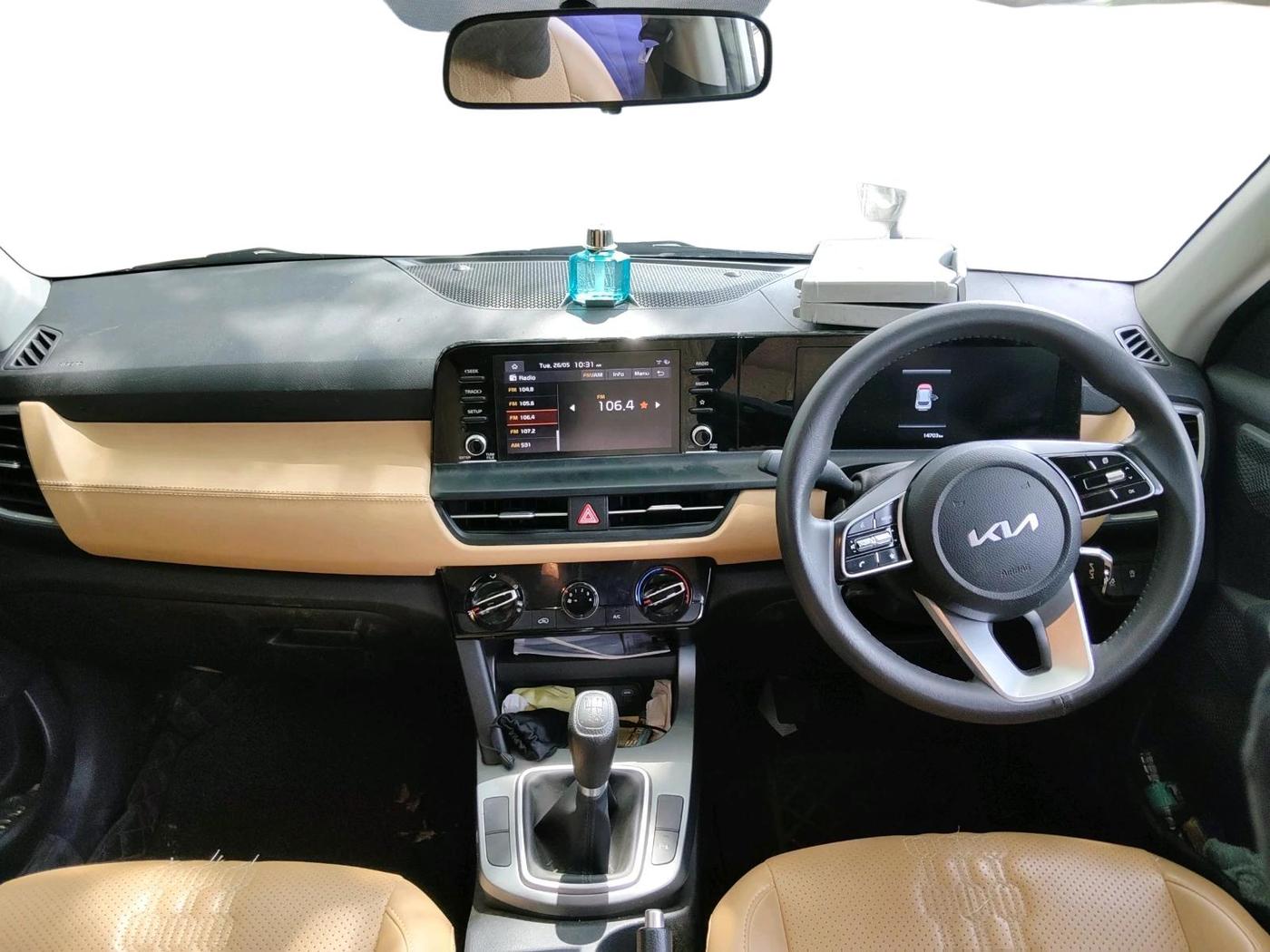 2024 KIA SELTOS  HTK 1.5 PETROL MT, Petrol, Manual, 14,703 km, interior