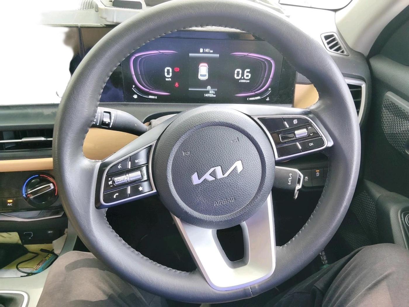 2024 KIA SELTOS  HTK 1.5 PETROL MT, Petrol, Manual, 14,703 km, interior