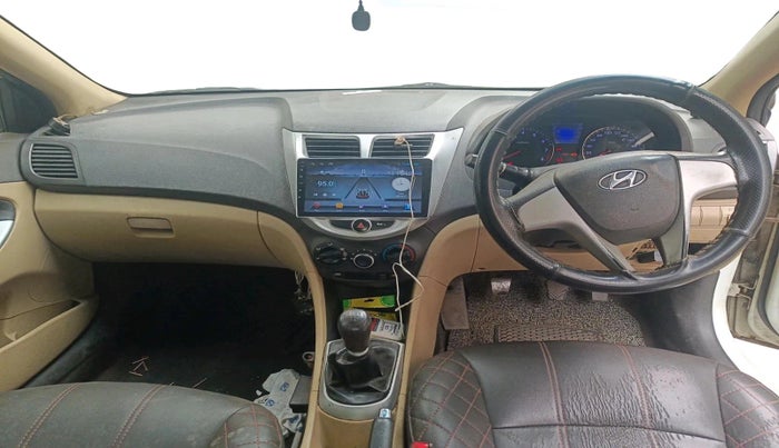 2011 Hyundai Verna FLUIDIC 1.4 VTVT, Petrol, Manual, 1,25,537 km, interior