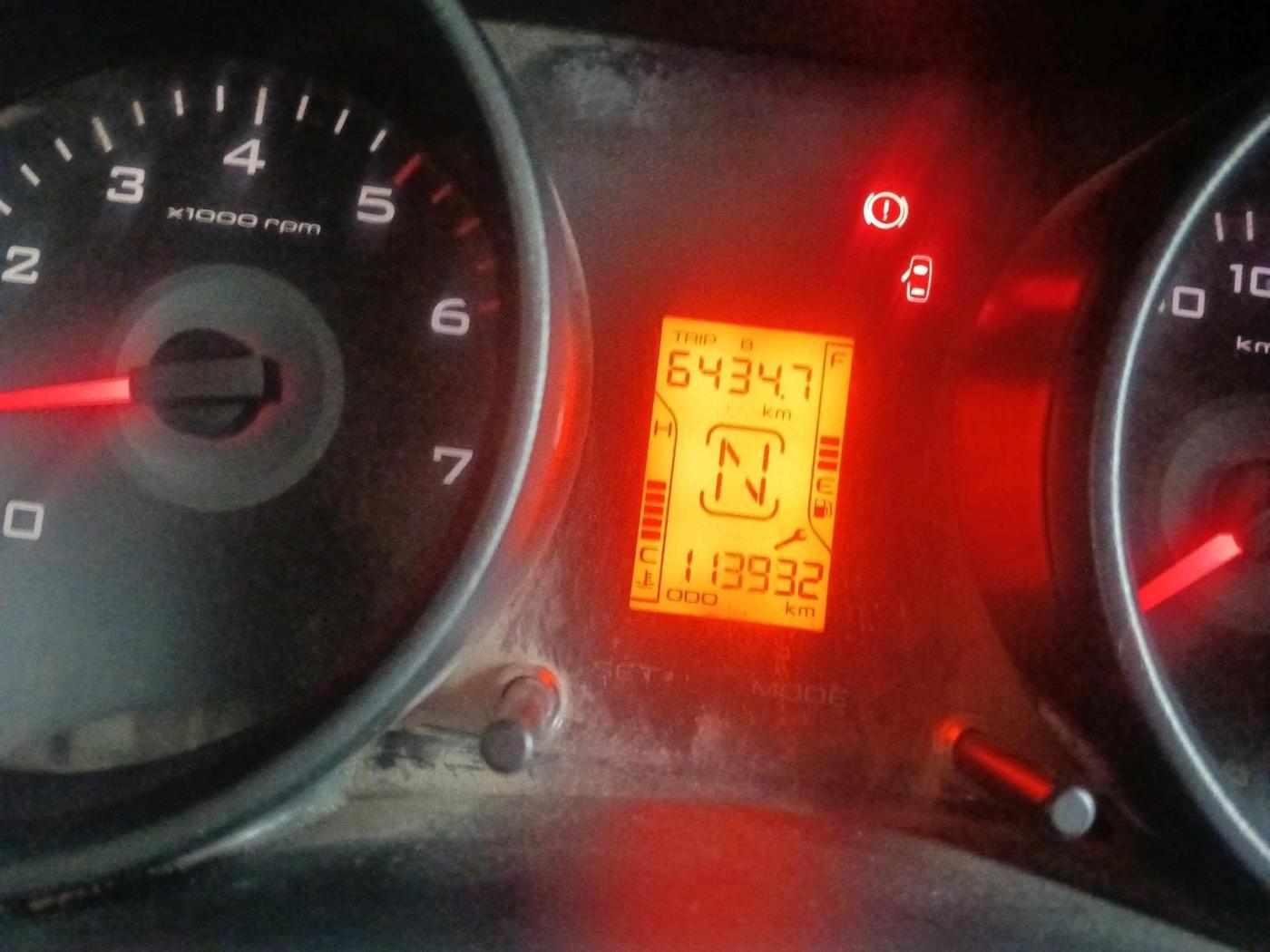 2016 Mahindra TUV300 T6, Diesel, Manual, 1,13,932 km, interior
