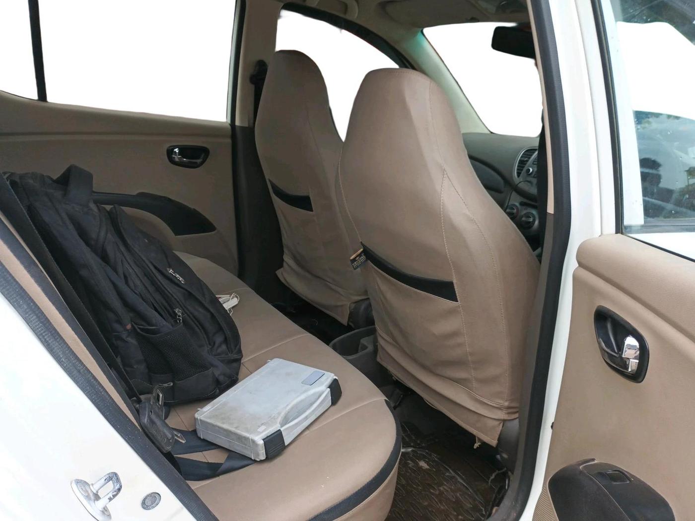 2012 Hyundai i10 MAGNA 1.2, Petrol, Manual, 51,756 km, interior