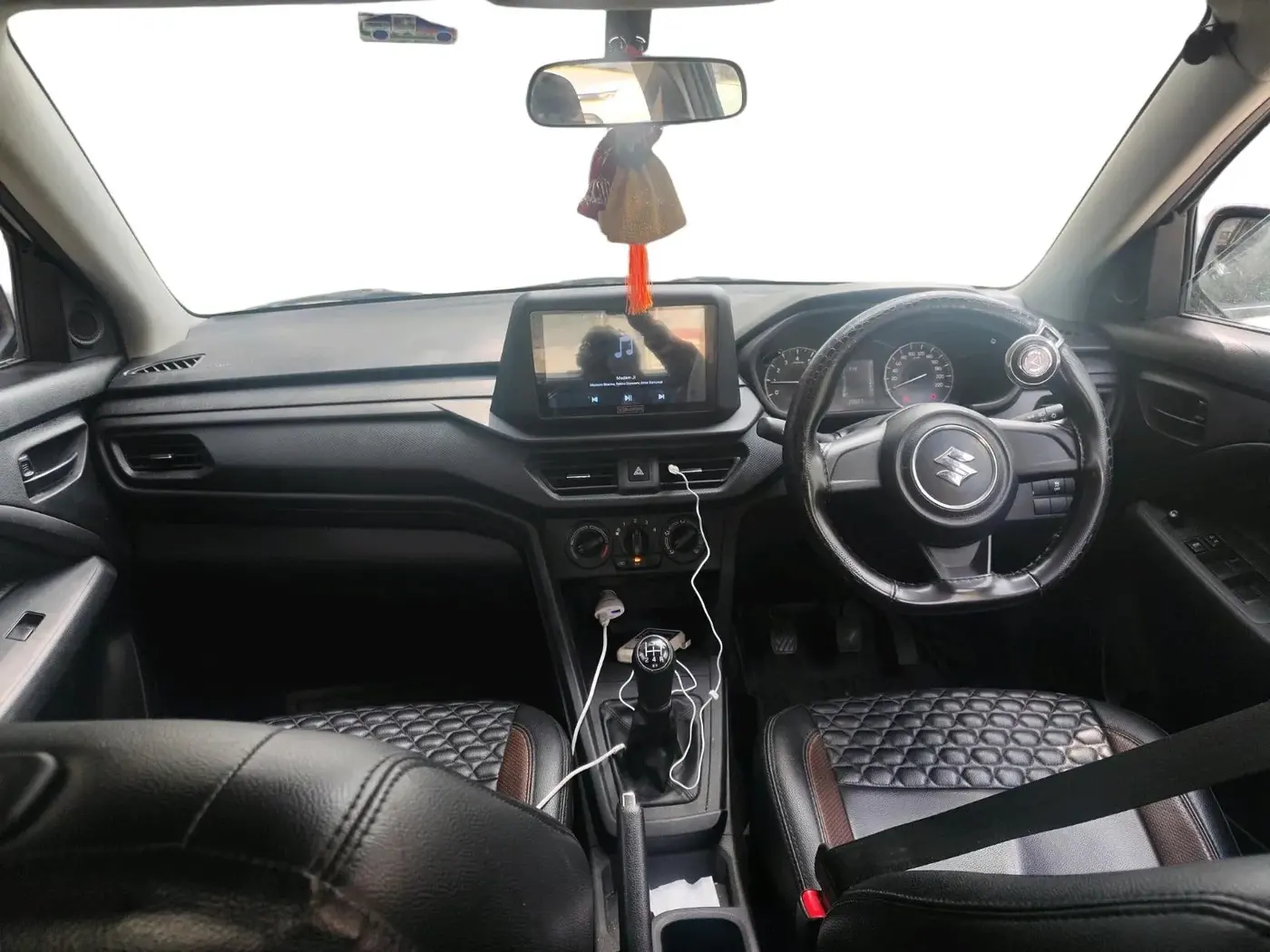 2024 Maruti BREZZA LXI, Petrol, Manual, 29,824 km, interior