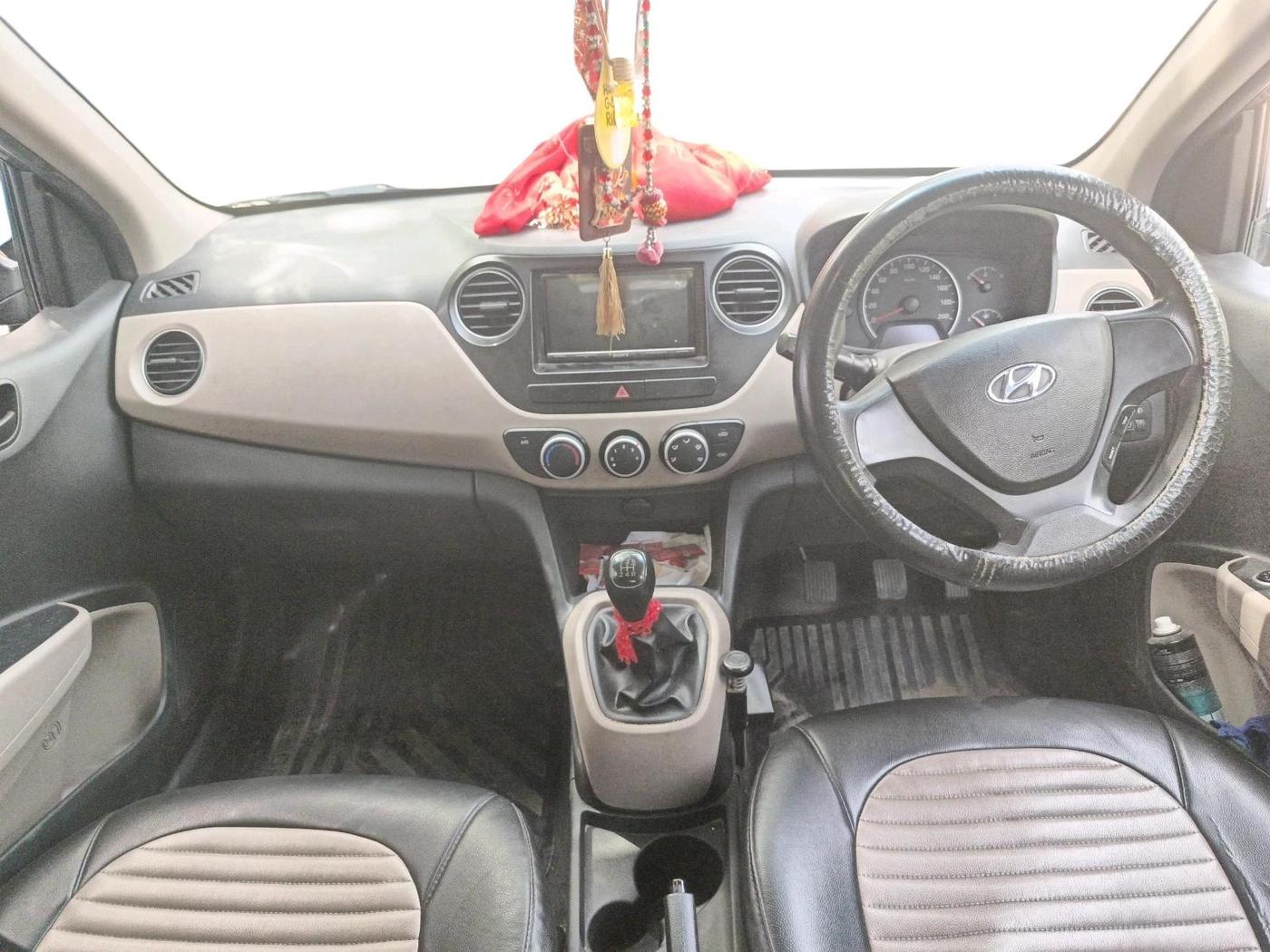2017 Hyundai Grand i10 MAGNA 1.2 KAPPA VTVT, CNG, Manual, 93,213 km, interior