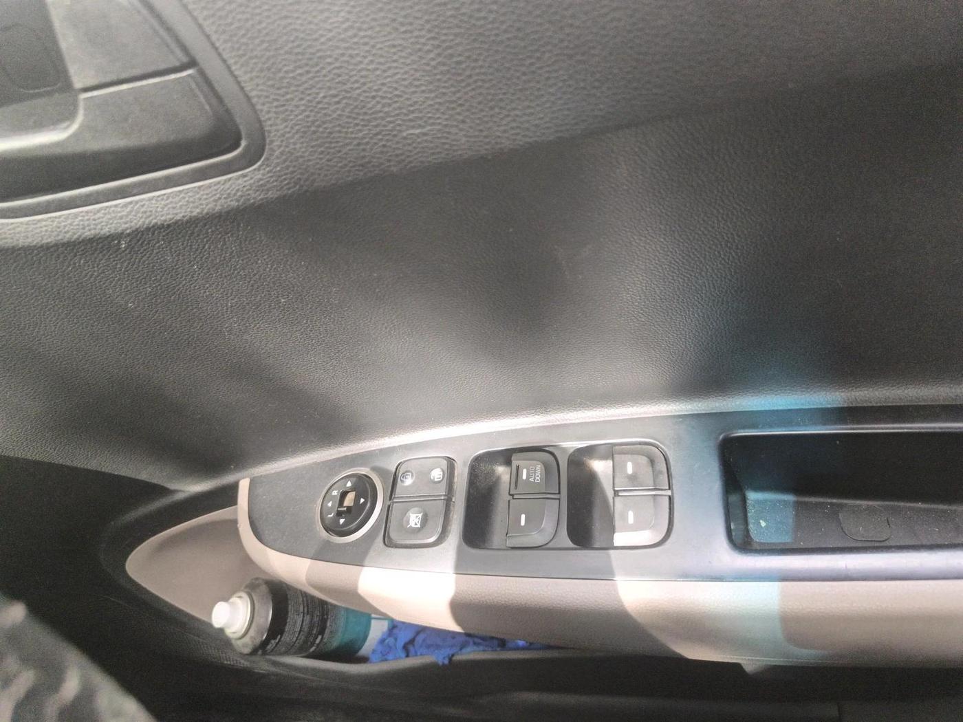 2017 Hyundai Grand i10 MAGNA 1.2 KAPPA VTVT, CNG, Manual, 93,213 km, interior