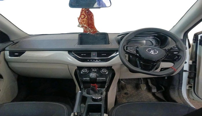 2022 Tata NEXON XZ PETROL, Petrol, Manual, 16,361 km, interior