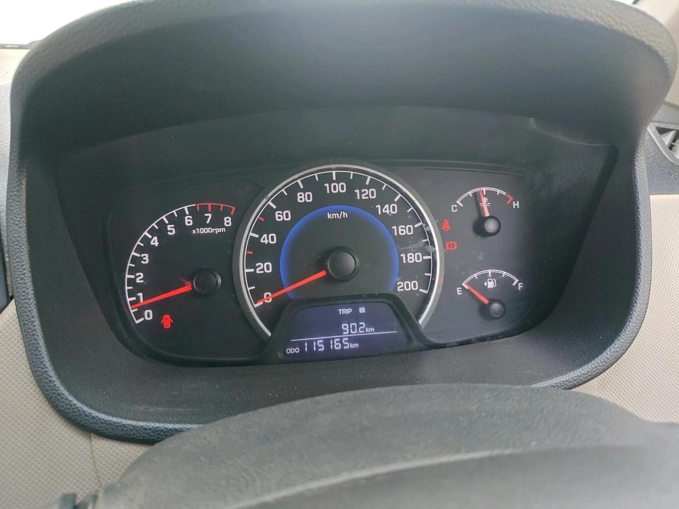 2018 Hyundai Grand i10 SPORTZ 1.2 KAPPA VTVT, CNG, Manual, 1,15,165 km, interior