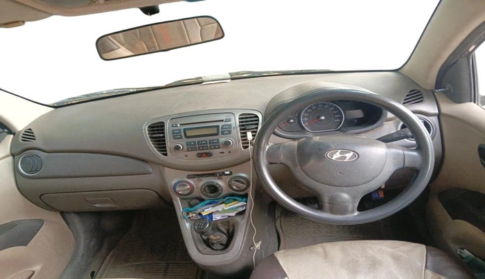 2013 Hyundai i10 ERA 1.1, CNG, Manual, 75,416 km, interior