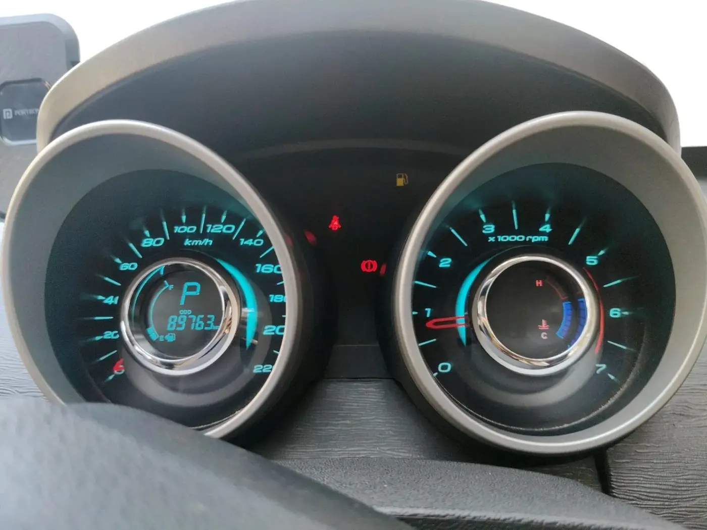 2016 Mahindra XUV500 W10 AT 1.99, Diesel, Automatic, 89,763 km, interior