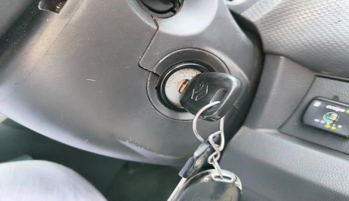 2011 Maruti Ritz VXI, CNG, Manual, 72,215 km, interior