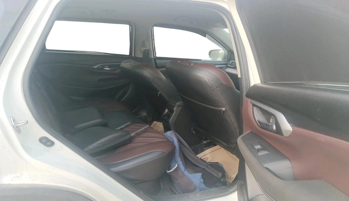 2024 Maruti Grand Vitara SIGMA SMART HYBRID, Petrol, Manual, 9,899 km, interior