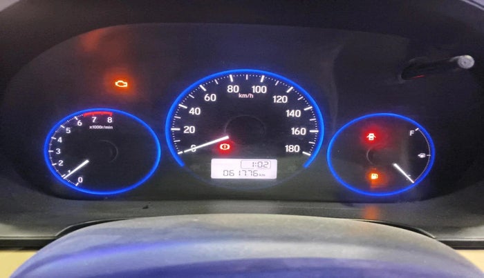 2016 Honda Amaze 1.2L I-VTEC S, CNG, Manual, 61,776 km, interior