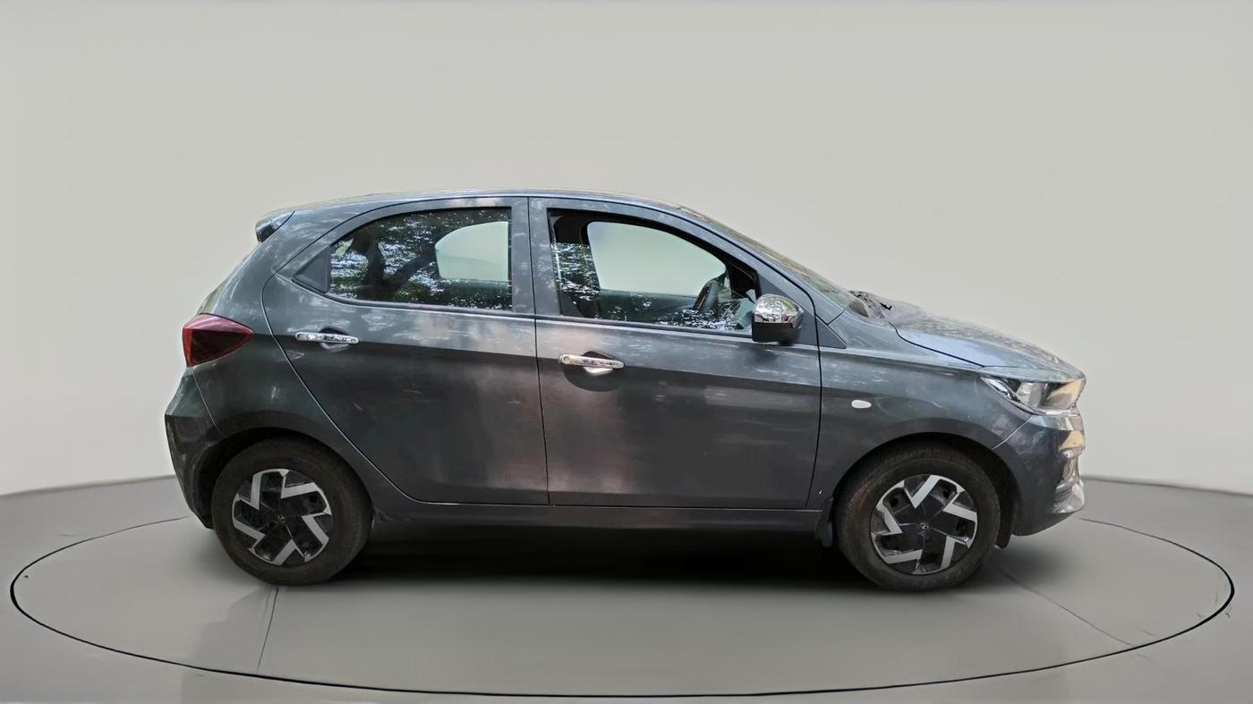 2025 Tata Tiago XM PETROL, Petrol, Manual, 10,929 km, exterior