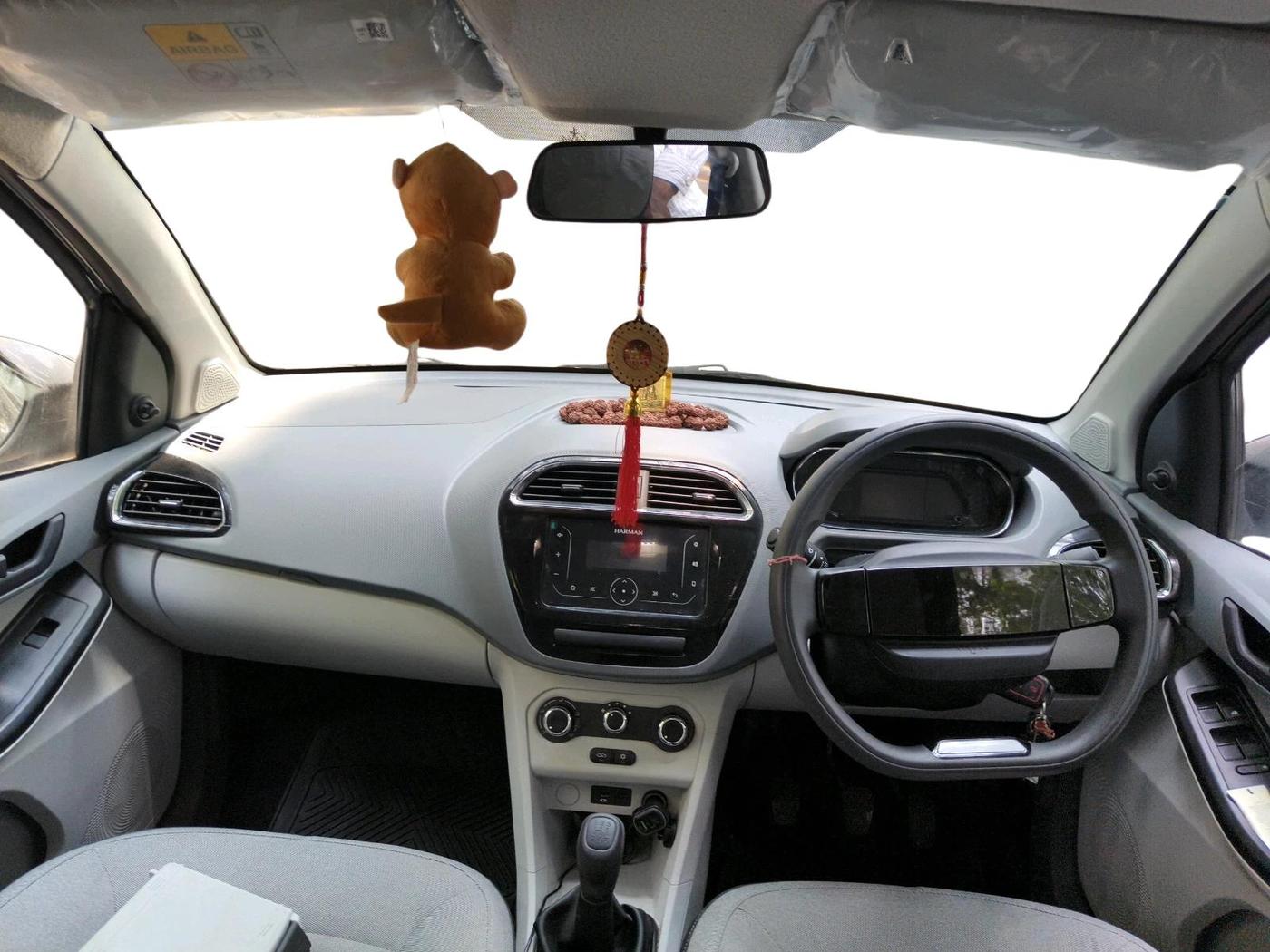 2025 Tata Tiago XM PETROL, Petrol, Manual, 10,929 km, interior