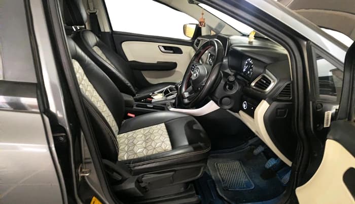 2022 Tata ALTROZ XZ PETROL, Petrol, Manual, 30,786 km, interior