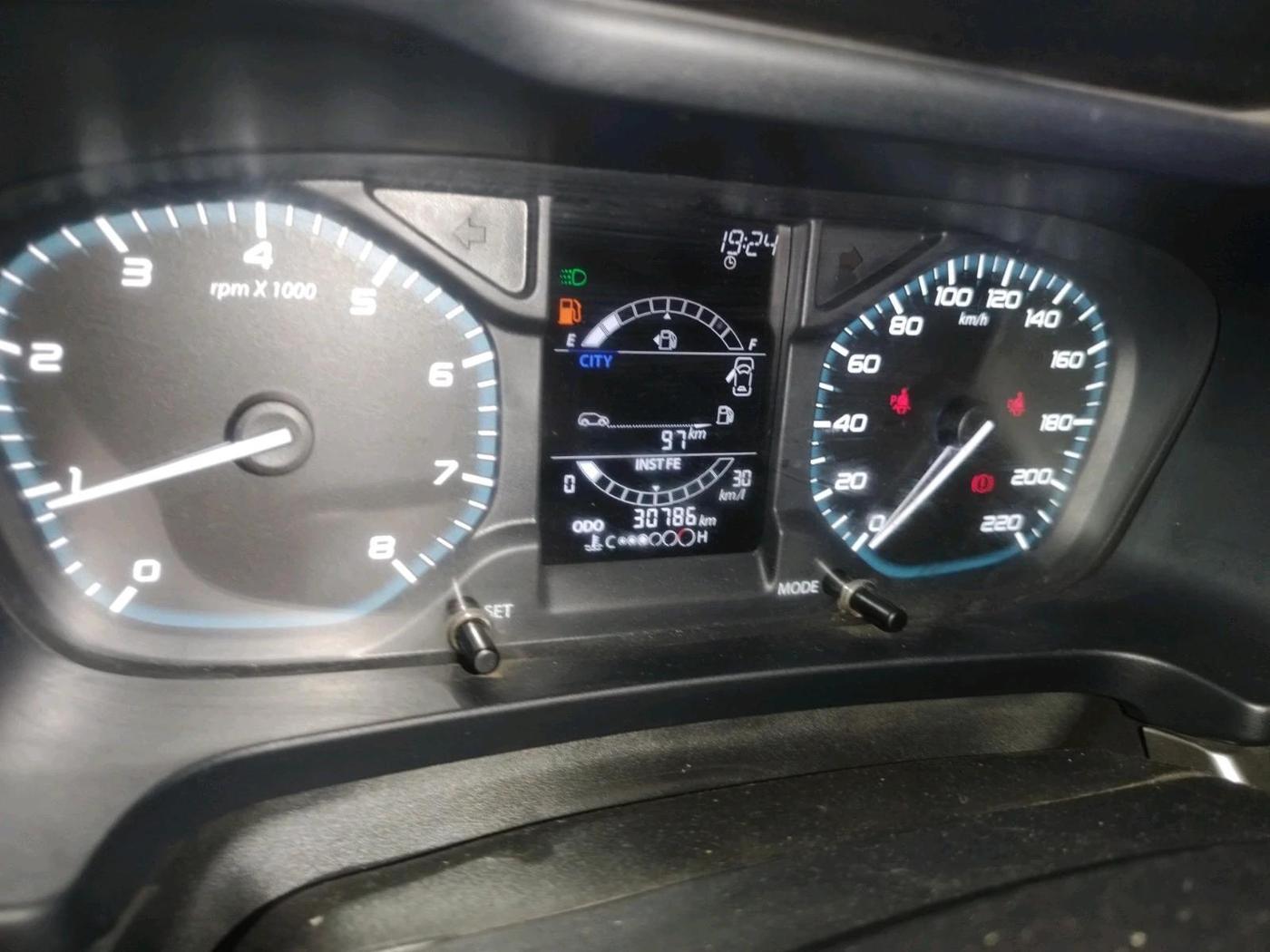 2022 Tata ALTROZ XZ PETROL, Petrol, Manual, 30,786 km, interior