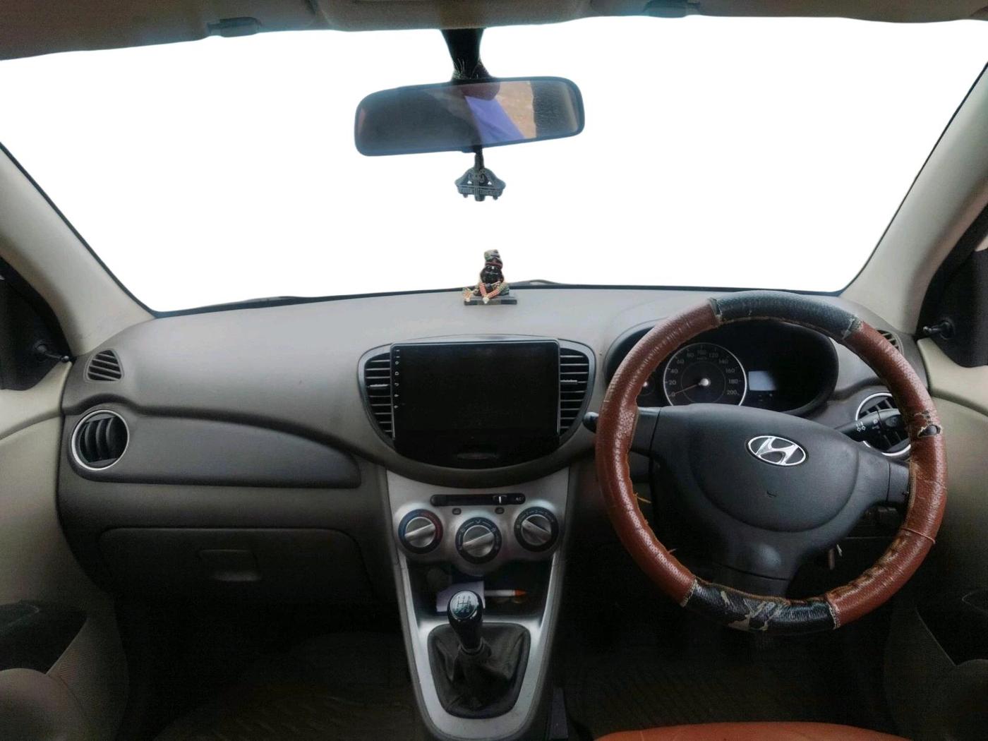 2014 Hyundai i10 MAGNA 1.1, CNG, Manual, 79,798 km, interior