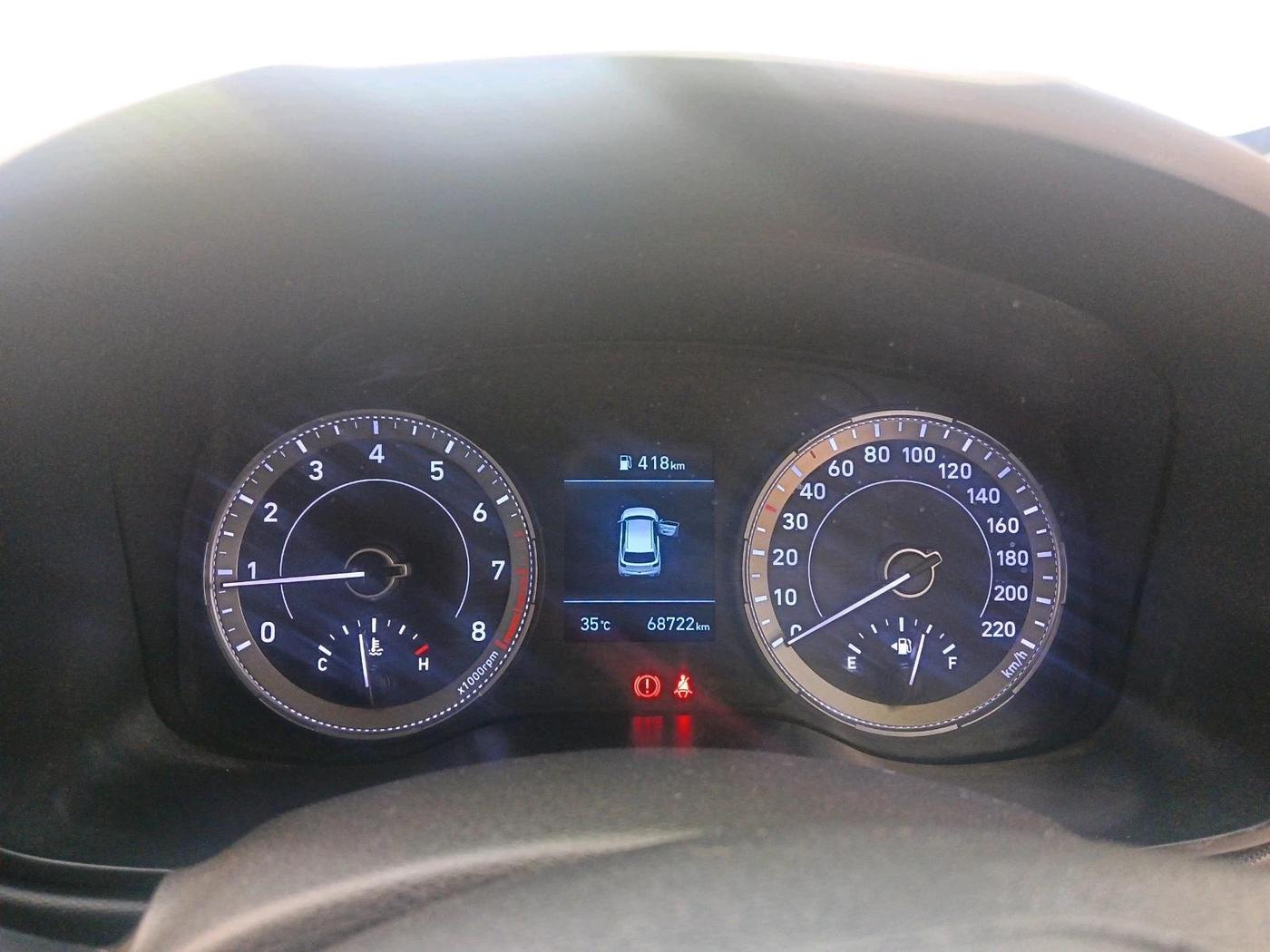 2019 Hyundai VENUE SX 1.0 (O) TURBO, Petrol, Manual, 68,722 km, interior