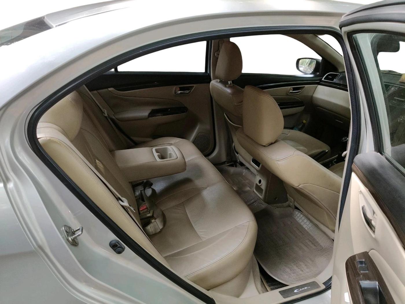 2016 Maruti Ciaz ZDI+ SHVS, Diesel, Manual, 65,694 km, interior