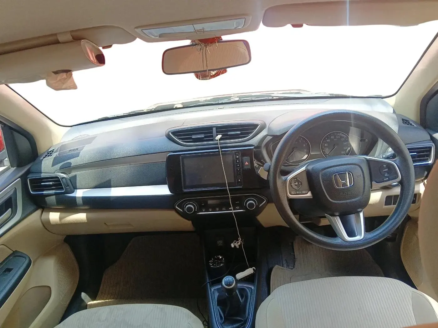 2022 Honda Amaze 1.2L I-VTEC VX, Petrol, Manual, 30,219 km, interior