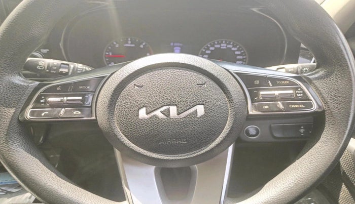 2022 KIA SELTOS HTK PLUS AT 1.5 DIESEL, Diesel, Automatic, 31,978 km, interior